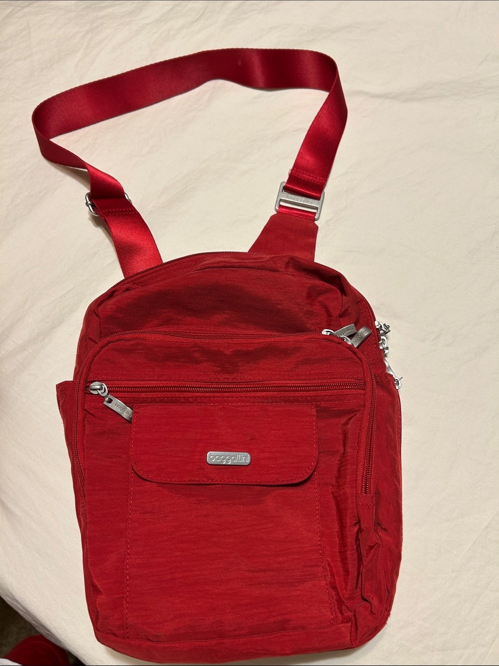 Baggallini Red Compact Sling Backpack - Picture 4 of 10